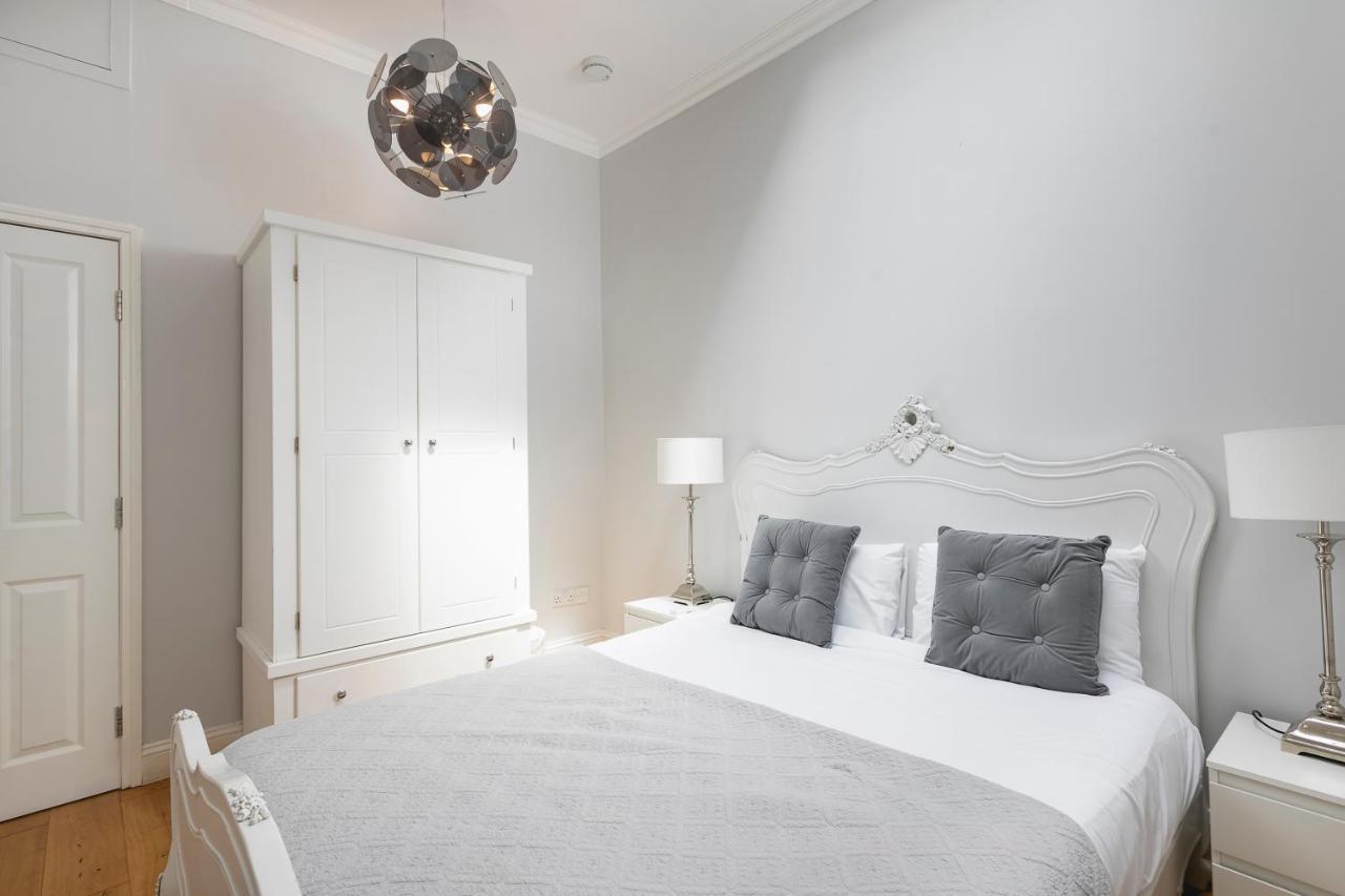 Penthousestays Notting Hill - Spacious 3 Bedroom King Bed Apartment - Near Portobello Road & Kensington High Street Λονδίνο Εξωτερικό φωτογραφία