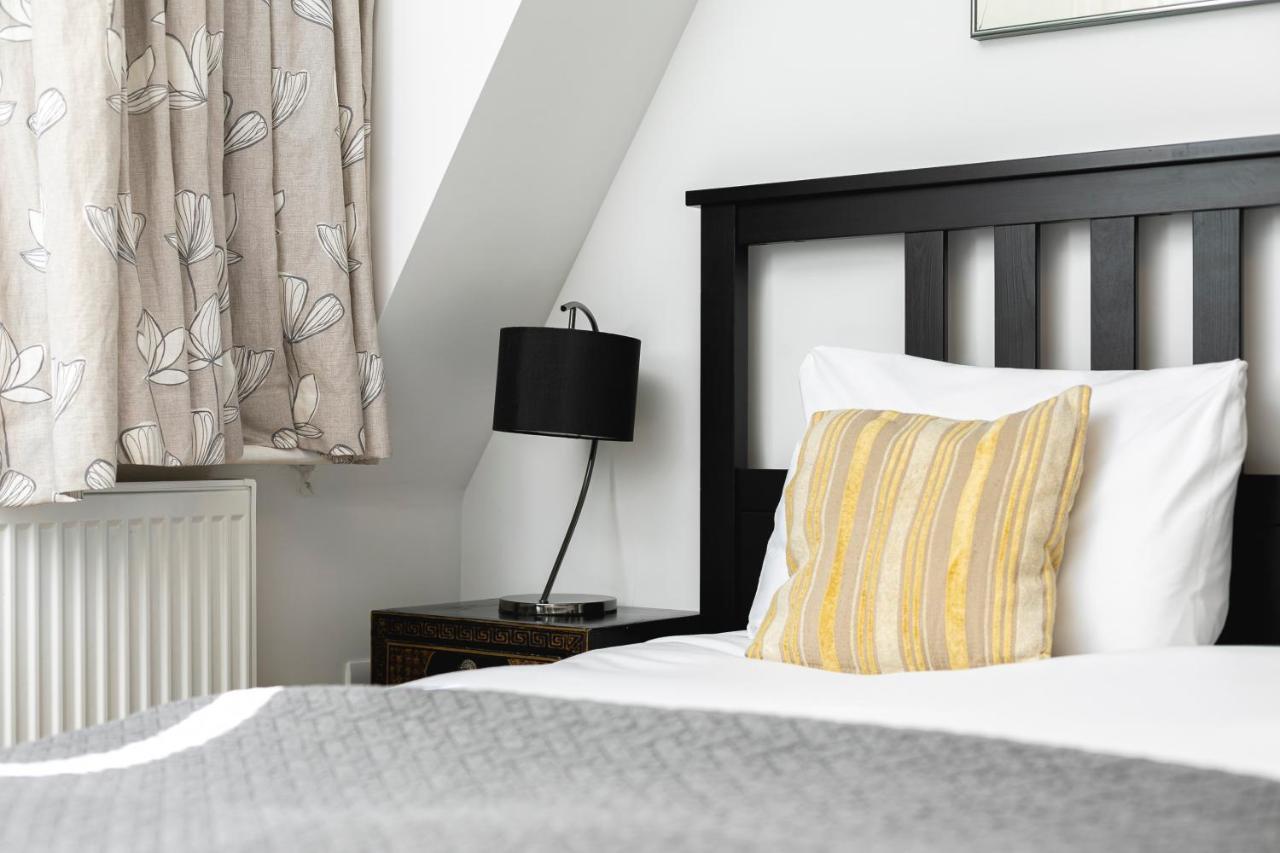 Penthousestays Notting Hill - Spacious 3 Bedroom King Bed Apartment - Near Portobello Road & Kensington High Street Λονδίνο Εξωτερικό φωτογραφία