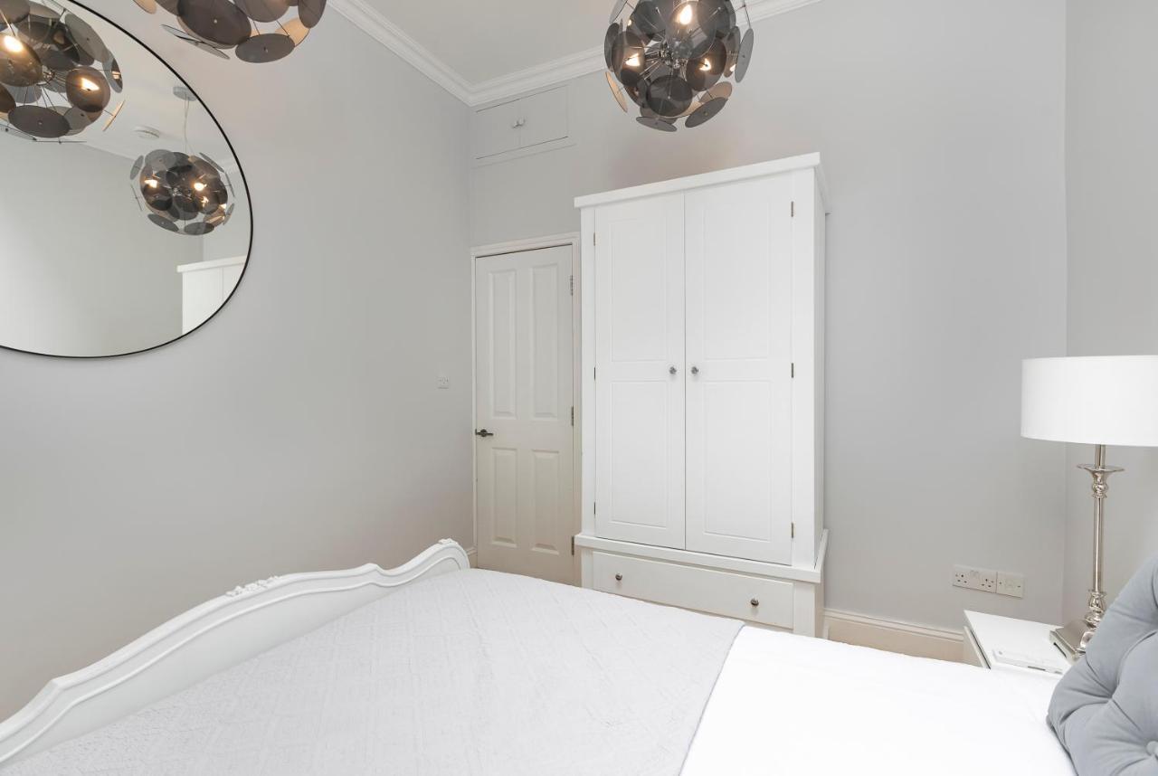 Penthousestays Notting Hill - Spacious 3 Bedroom King Bed Apartment - Near Portobello Road & Kensington High Street Λονδίνο Εξωτερικό φωτογραφία